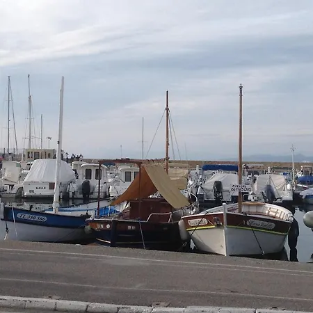 Apartamento Studio climatisé avec parking privé proche Port le Brusc et Plages