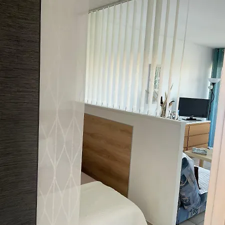 Studio climatisé avec parking privé proche Port le Brusc et Plages * Six-Fours-les-Plages